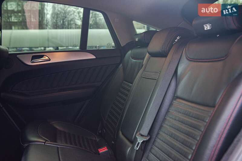 Внедорожник / Кроссовер Mercedes-Benz GLE-Class 2015 в Киеве