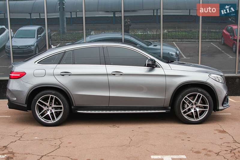 Внедорожник / Кроссовер Mercedes-Benz GLE-Class 2015 в Киеве