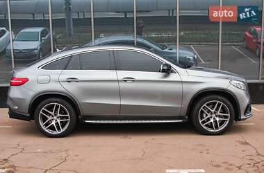 Позашляховик / Кросовер Mercedes-Benz GLE-Class 2015 в  фото 2 Позашляховик / Кросовер Mercedes-Benz GLE-Class 2015 в