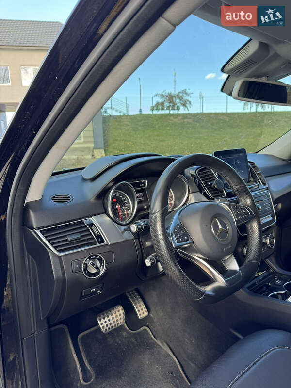 Позашляховик / Кросовер Mercedes-Benz GLE-Class 2017 в Чернівцях фото 11 Позашляховик / Кросовер Mercedes-Benz GLE-Class 2017 в Чернівцях