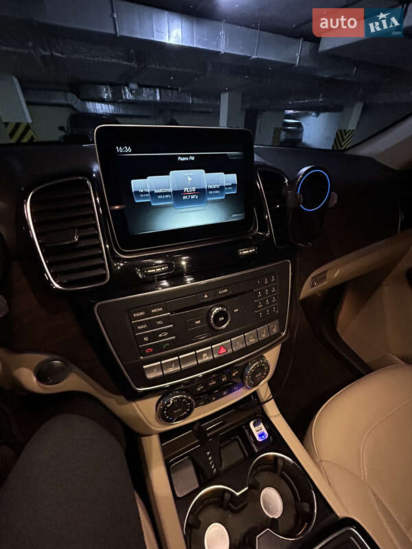 Позашляховик / Кросовер Mercedes-Benz GLE-Class 2016 в Одесі фото 6 Позашляховик / Кросовер Mercedes-Benz GLE-Class 2016 в Одесі