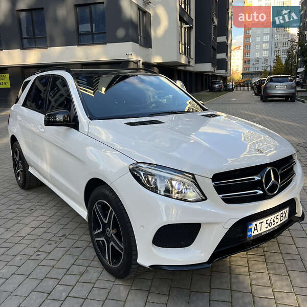 Mercedes-Benz GLE-Class 2017 Mercedes-Benz GLE-Class 2017