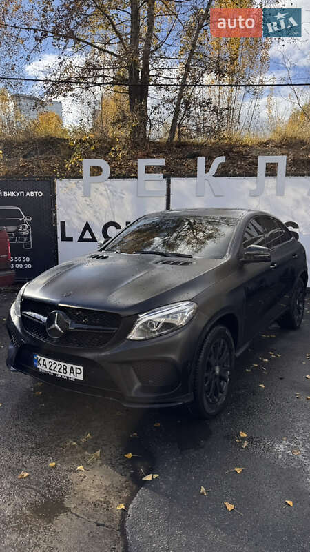 Внедорожник / Кроссовер Mercedes-Benz GLE-Class 2016 в Киеве фото 3 Внедорожник / Кроссовер Mercedes-Benz GLE-Class 2016 в Киеве