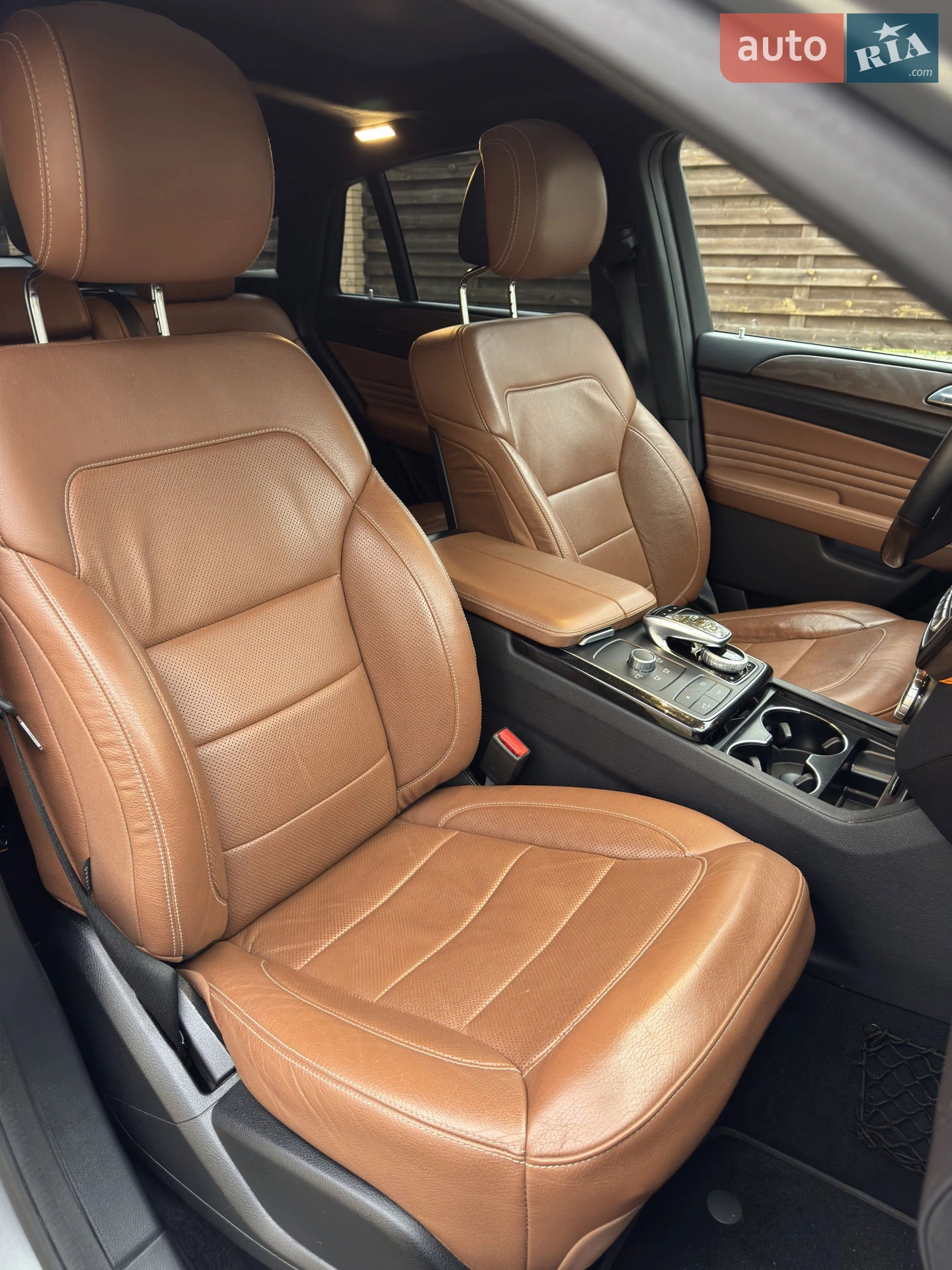 2016 Mercedes-Benz GLE - мініатюра 16