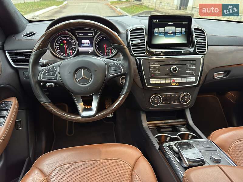 Внедорожник / Кроссовер Mercedes-Benz GLE-Class 2016 в Киеве фото 25 Внедорожник / Кроссовер Mercedes-Benz GLE-Class 2016 в Киеве