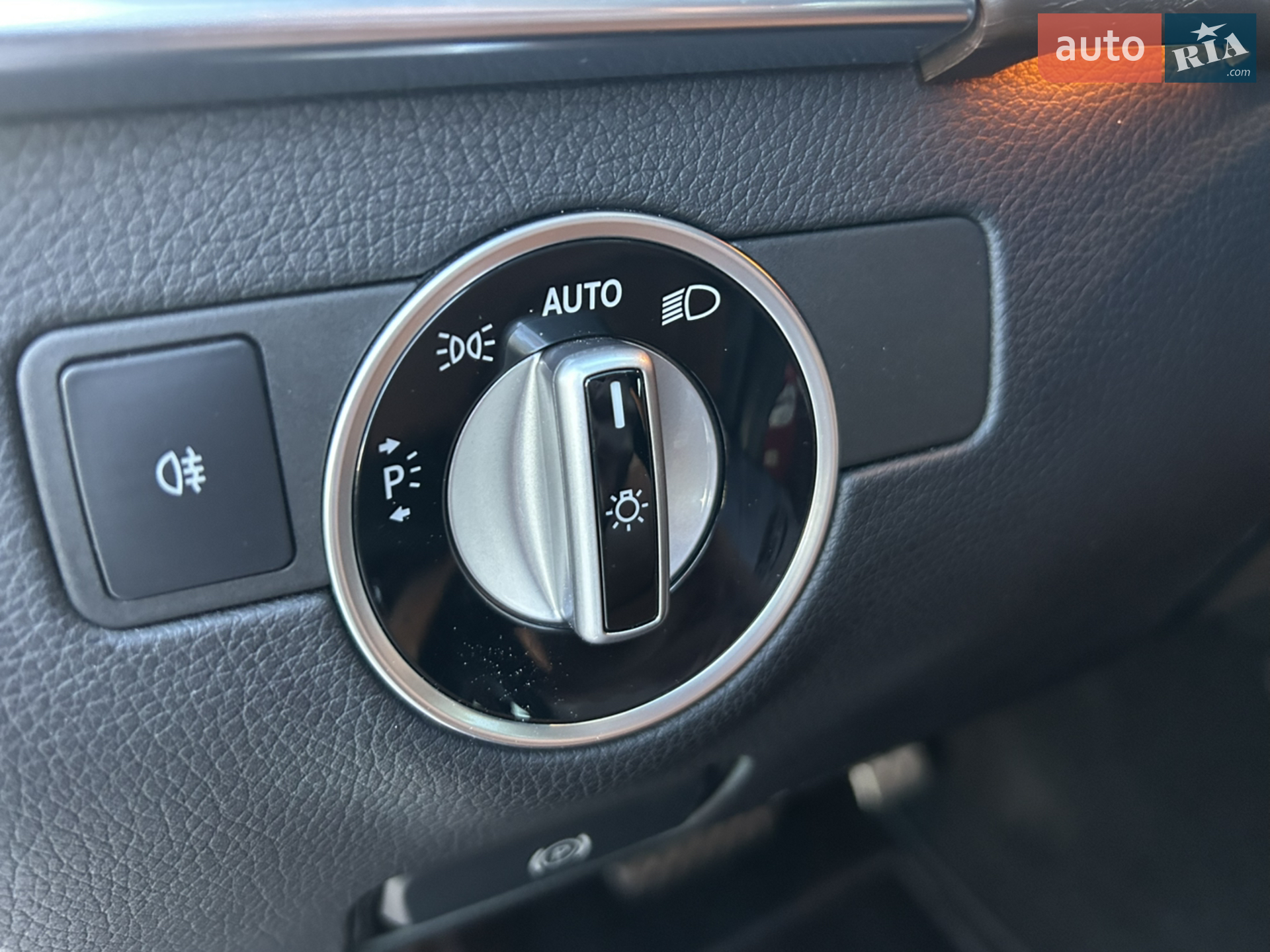 2018 Mercedes-Benz GLE - мініатюра 26