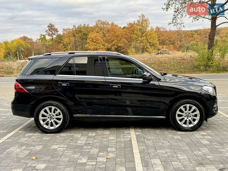 Позашляховик / Кросовер Mercedes-Benz GLE-Class 2017 в Ужгороді фото 13 Позашляховик / Кросовер Mercedes-Benz GLE-Class 2017 в Ужгороді