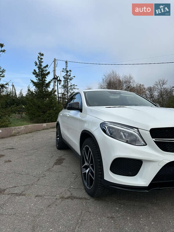 Позашляховик / Кросовер Mercedes-Benz GLE-Class 2018 в Харкові
