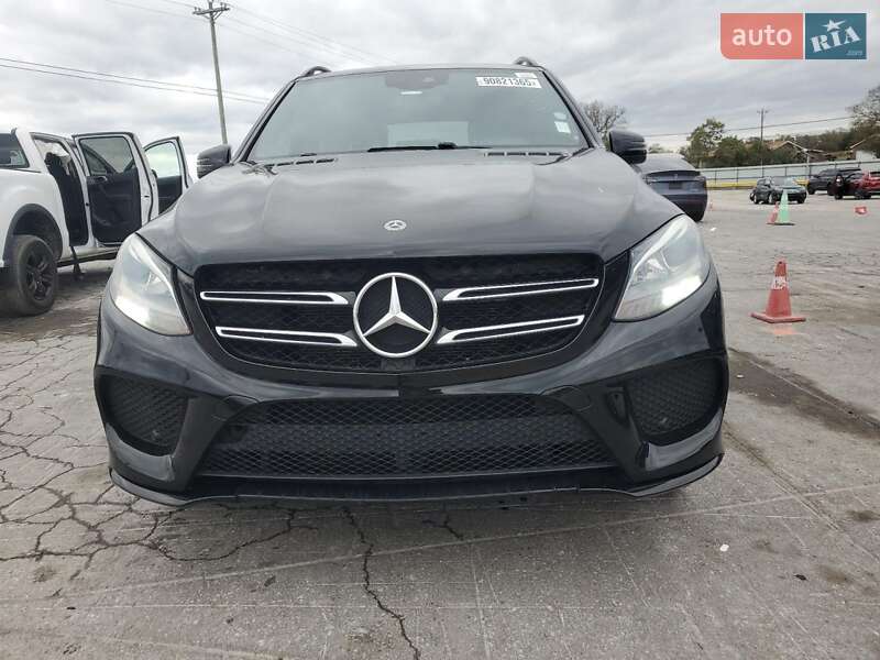 Внедорожник / Кроссовер Mercedes-Benz GLE-Class 2018 в Одессе фото 5 Внедорожник / Кроссовер Mercedes-Benz GLE-Class 2018 в Одессе