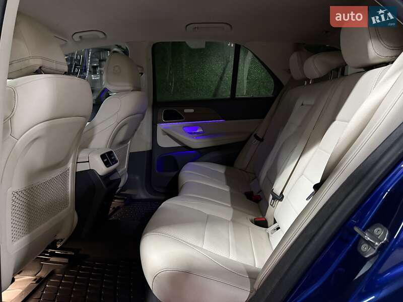 Внедорожник / Кроссовер Mercedes-Benz GLE-Class 2019 в Киеве фото 39 Внедорожник / Кроссовер Mercedes-Benz GLE-Class 2019 в Киеве