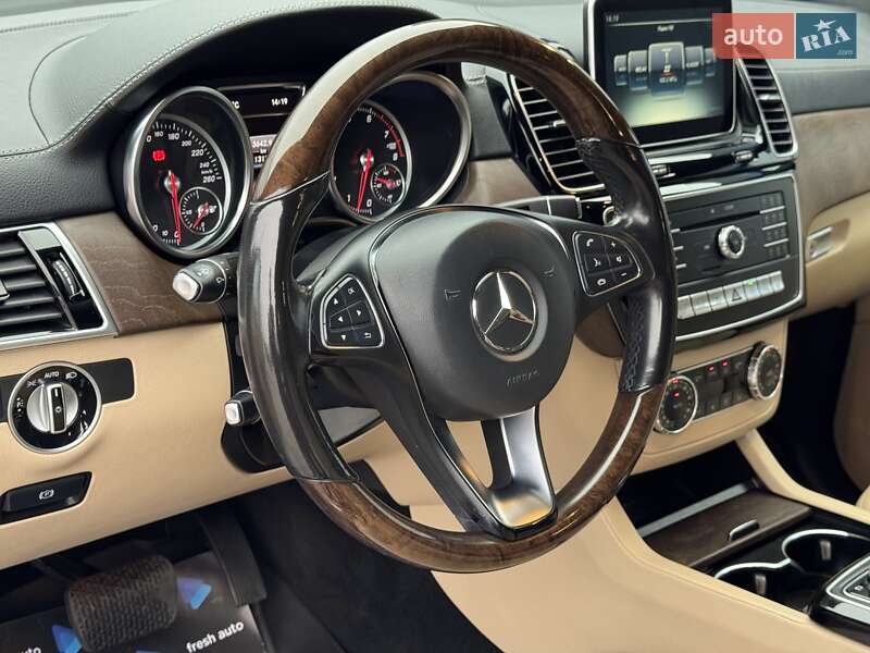 Внедорожник / Кроссовер Mercedes-Benz GLE-Class 2016 в Ровно