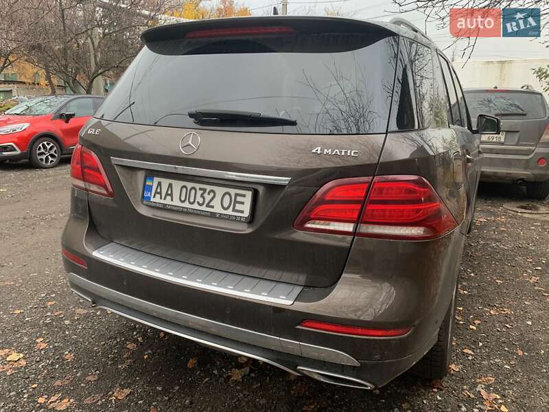 Внедорожник / Кроссовер Mercedes-Benz GLE-Class 2015 в Киеве фото 22 Внедорожник / Кроссовер Mercedes-Benz GLE-Class 2015 в Киеве