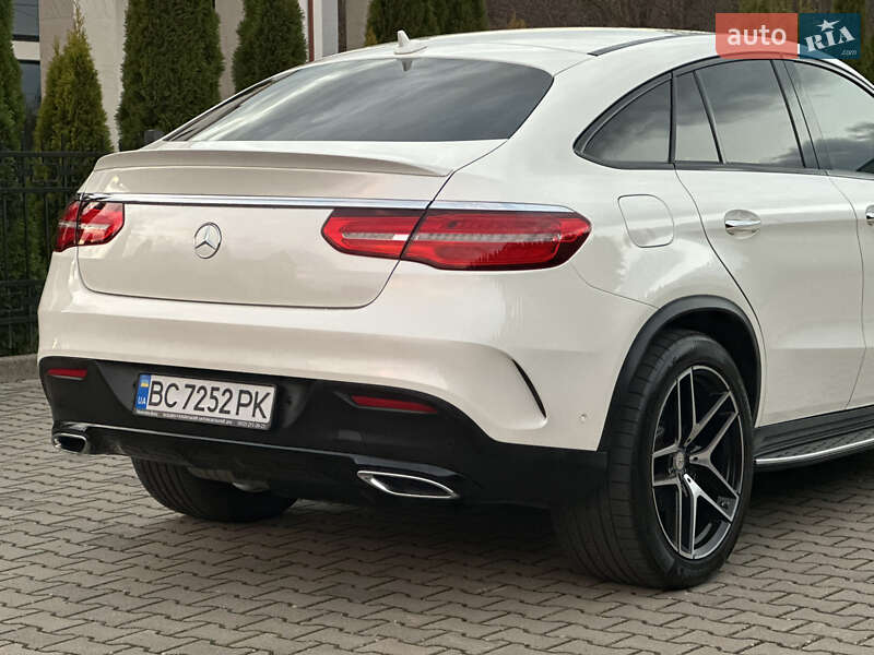 Внедорожник / Кроссовер Mercedes-Benz GLE-Class 2015 в Стрые