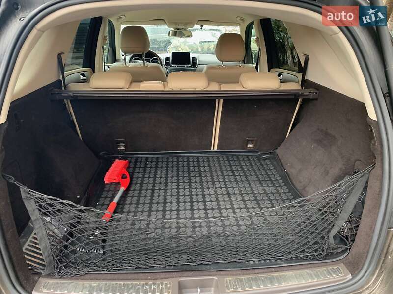 Внедорожник / Кроссовер Mercedes-Benz GLE-Class 2015 в Киеве фото 10 Внедорожник / Кроссовер Mercedes-Benz GLE-Class 2015 в Киеве