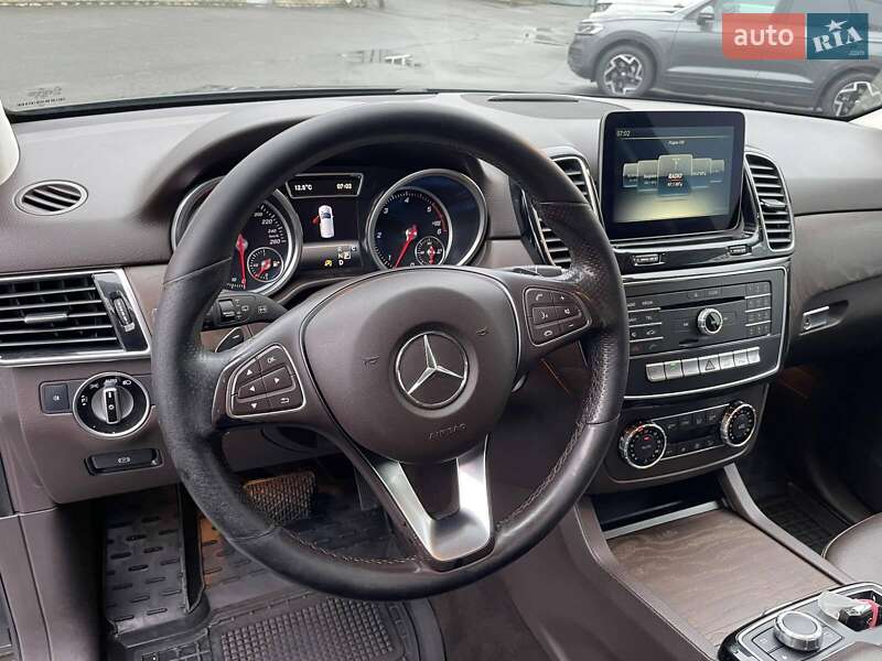 Внедорожник / Кроссовер Mercedes-Benz GLE-Class 2017 в Харькове фото 13 Внедорожник / Кроссовер Mercedes-Benz GLE-Class 2017 в Харькове