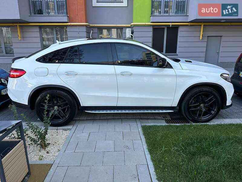 Внедорожник / Кроссовер Mercedes-Benz GLE-Class 2017 в Киеве фото 5 Внедорожник / Кроссовер Mercedes-Benz GLE-Class 2017 в Киеве