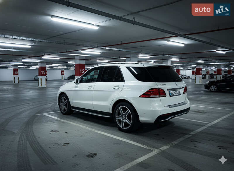 Позашляховик / Кросовер Mercedes-Benz GLE-Class 2016 в Самборі фото 2 Позашляховик / Кросовер Mercedes-Benz GLE-Class 2016 в Самборі
