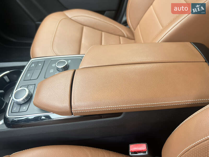 Позашляховик / Кросовер Mercedes-Benz GLE-Class 2017 в Києві фото 32 Позашляховик / Кросовер Mercedes-Benz GLE-Class 2017 в Києві