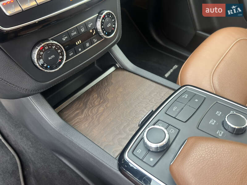 Позашляховик / Кросовер Mercedes-Benz GLE-Class 2017 в Києві фото 36 Позашляховик / Кросовер Mercedes-Benz GLE-Class 2017 в Києві