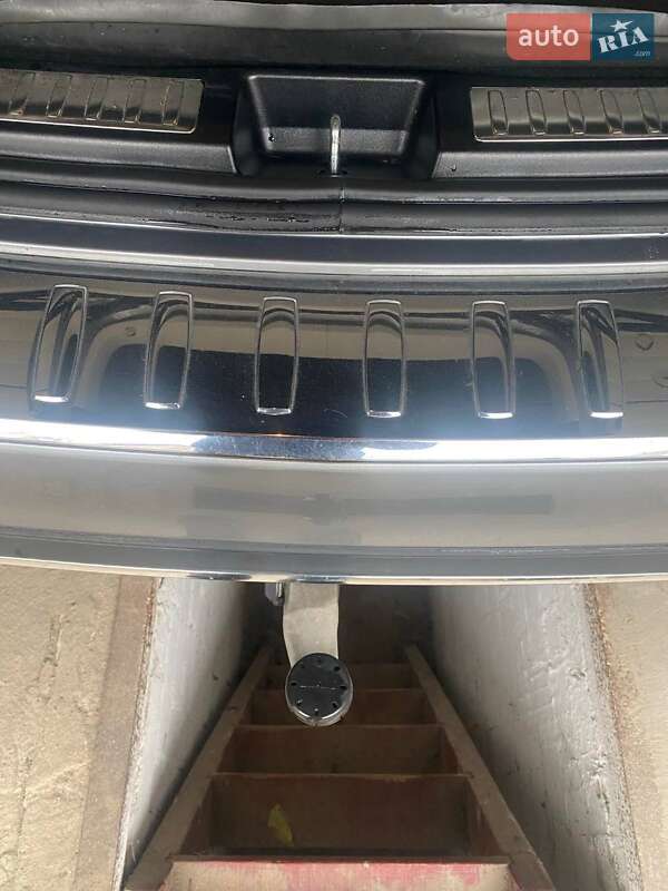 Внедорожник / Кроссовер Mercedes-Benz GLE-Class 2016 в Коростышеве фото 43 Внедорожник / Кроссовер Mercedes-Benz GLE-Class 2016 в Коростышеве