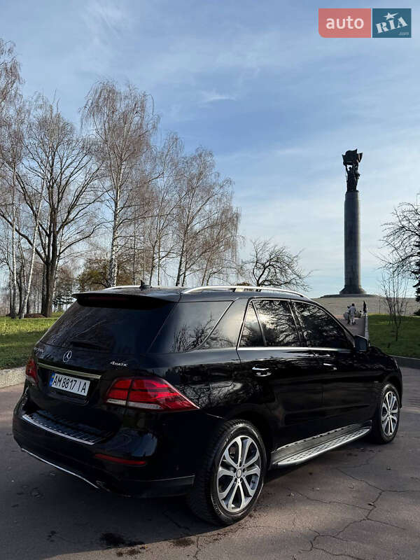 Внедорожник / Кроссовер Mercedes-Benz GLE-Class 2017 в Житомире