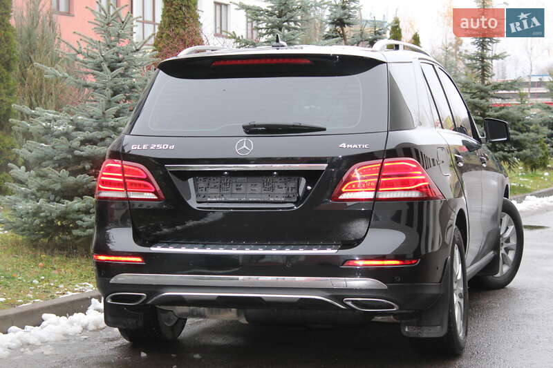 Позашляховик / Кросовер Mercedes-Benz GLE-Class 2017 в Рівному фото 10 Позашляховик / Кросовер Mercedes-Benz GLE-Class 2017 в Рівному