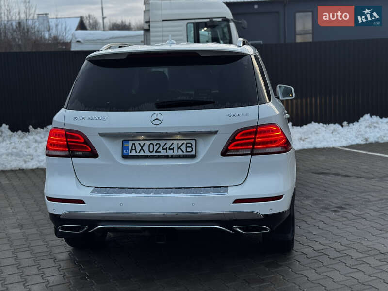 Внедорожник / Кроссовер Mercedes-Benz GLE-Class 2016 в Львове фото 22 Внедорожник / Кроссовер Mercedes-Benz GLE-Class 2016 в Львове