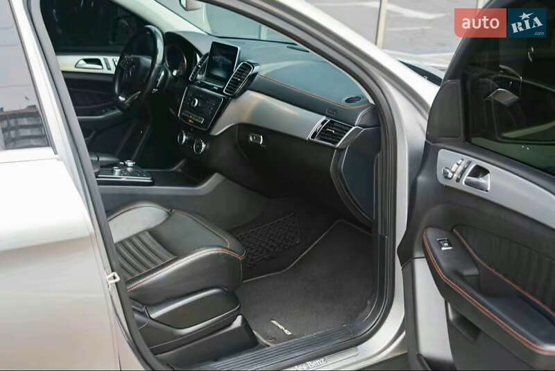 Внедорожник / Кроссовер Mercedes-Benz GLE-Class 2015 в Киеве