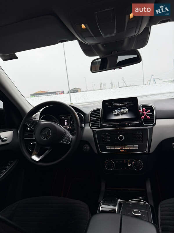 Внедорожник / Кроссовер Mercedes-Benz GLE-Class 2018 в Львове фото 15 Внедорожник / Кроссовер Mercedes-Benz GLE-Class 2018 в Львове