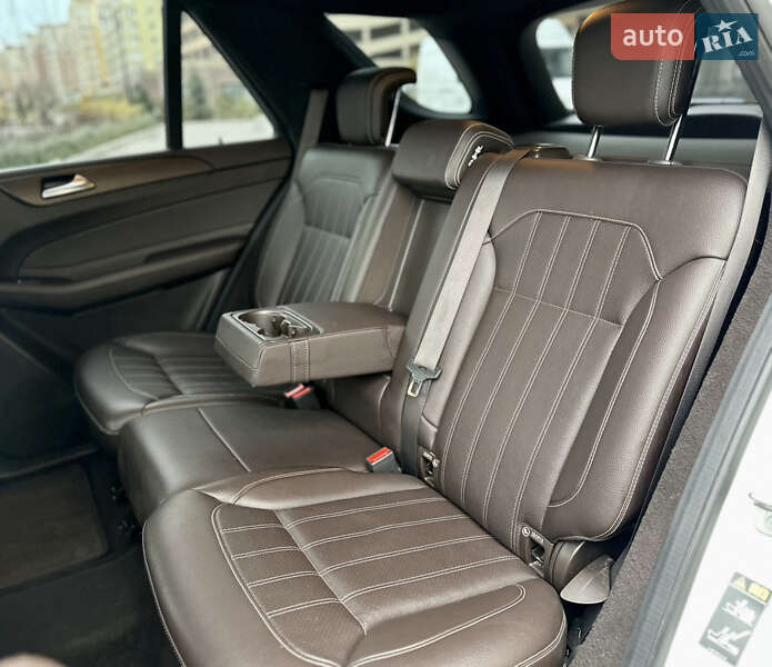 Позашляховик / Кросовер Mercedes-Benz GLE-Class 2017 в Києві фото 36 Позашляховик / Кросовер Mercedes-Benz GLE-Class 2017 в Києві