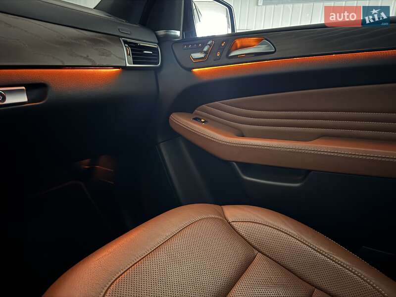 Позашляховик / Кросовер Mercedes-Benz GLE-Class 2015 в Тернополі фото 10 Позашляховик / Кросовер Mercedes-Benz GLE-Class 2015 в Тернополі