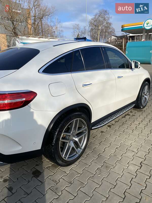 Позашляховик / Кросовер Mercedes-Benz GLE-Class 2015 в Чернівцях