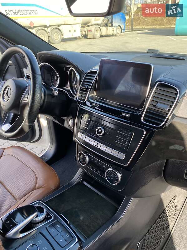 Позашляховик / Кросовер Mercedes-Benz GLE-Class 2015 в Чернівцях