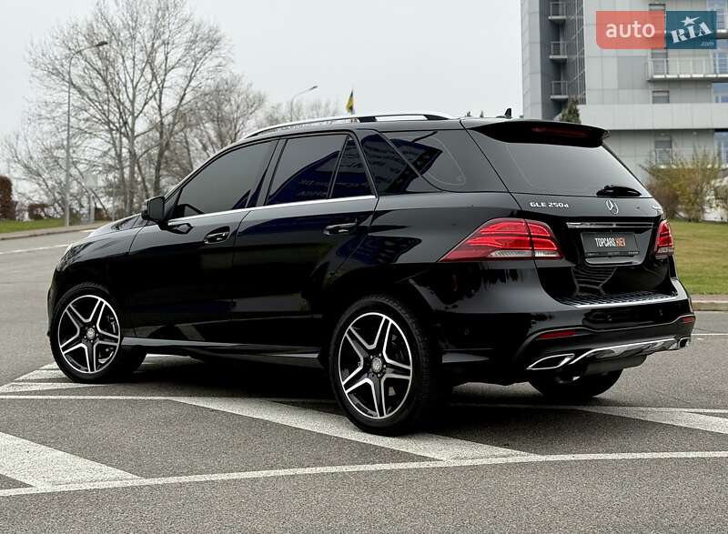 Позашляховик / Кросовер Mercedes-Benz GLE-Class 2017 в Києві фото 9 Позашляховик / Кросовер Mercedes-Benz GLE-Class 2017 в Києві