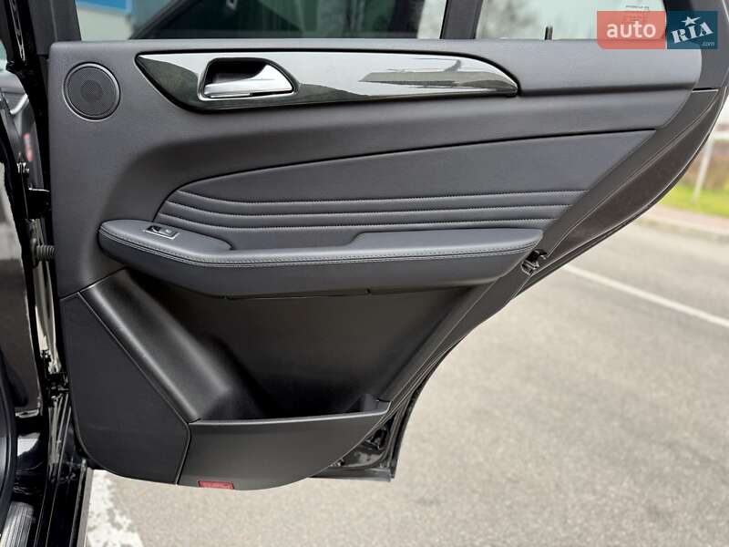 Позашляховик / Кросовер Mercedes-Benz GLE-Class 2017 в Києві фото 35 Позашляховик / Кросовер Mercedes-Benz GLE-Class 2017 в Києві