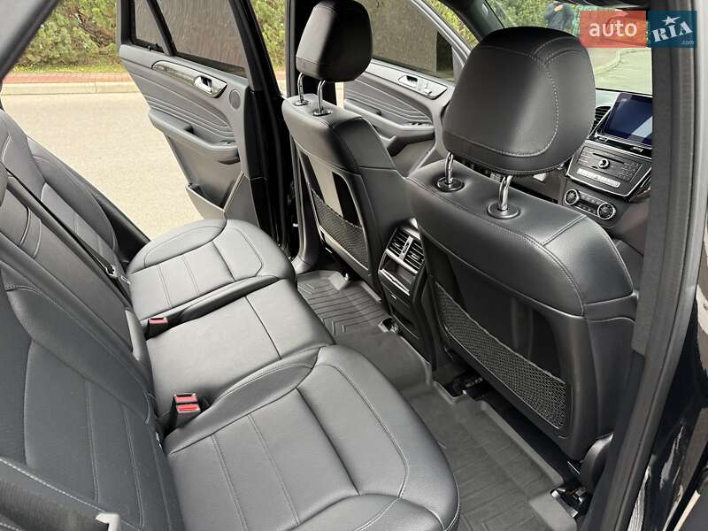 Позашляховик / Кросовер Mercedes-Benz GLE-Class 2017 в Києві фото 38 Позашляховик / Кросовер Mercedes-Benz GLE-Class 2017 в Києві