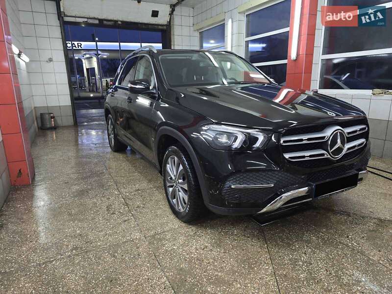 Mercedes-Benz GLE-Class 2021