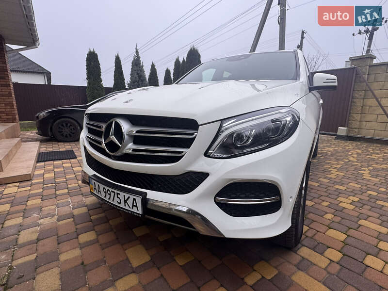 Позашляховик / Кросовер Mercedes-Benz GLE-Class 2017 в Києві фото 2 Позашляховик / Кросовер Mercedes-Benz GLE-Class 2017 в Києві