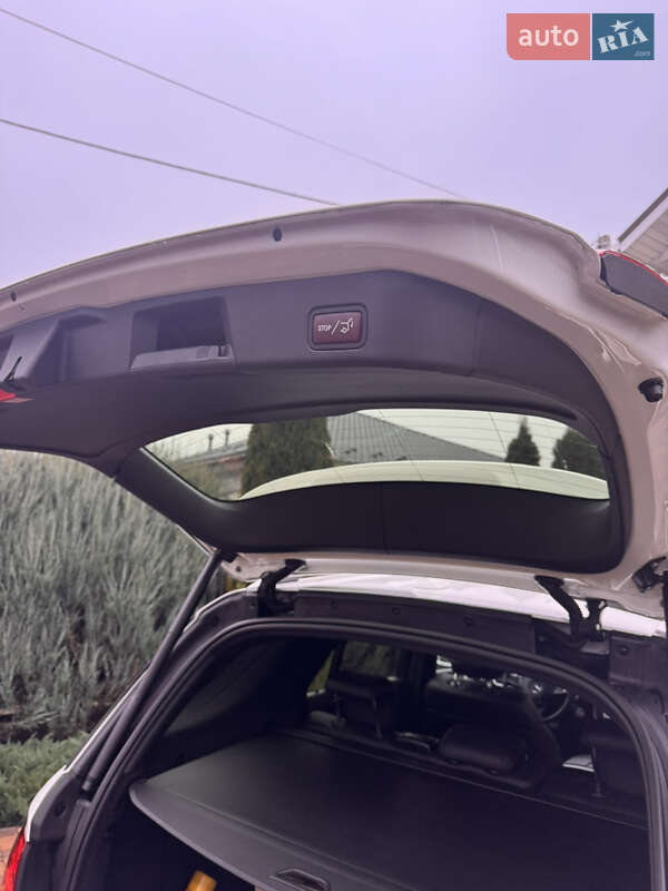 Позашляховик / Кросовер Mercedes-Benz GLE-Class 2017 в Києві фото 9 Позашляховик / Кросовер Mercedes-Benz GLE-Class 2017 в Києві