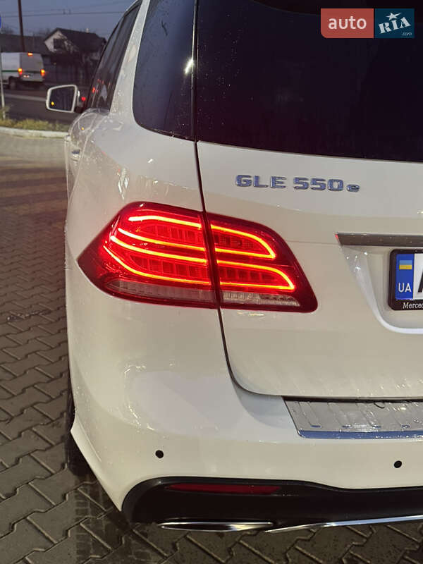 Внедорожник / Кроссовер Mercedes-Benz GLE-Class 2016 в Белой Церкви фото 50 Внедорожник / Кроссовер Mercedes-Benz GLE-Class 2016 в Белой Церкви