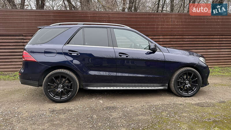 Внедорожник / Кроссовер Mercedes-Benz GLE-Class 2016 в Запорожье