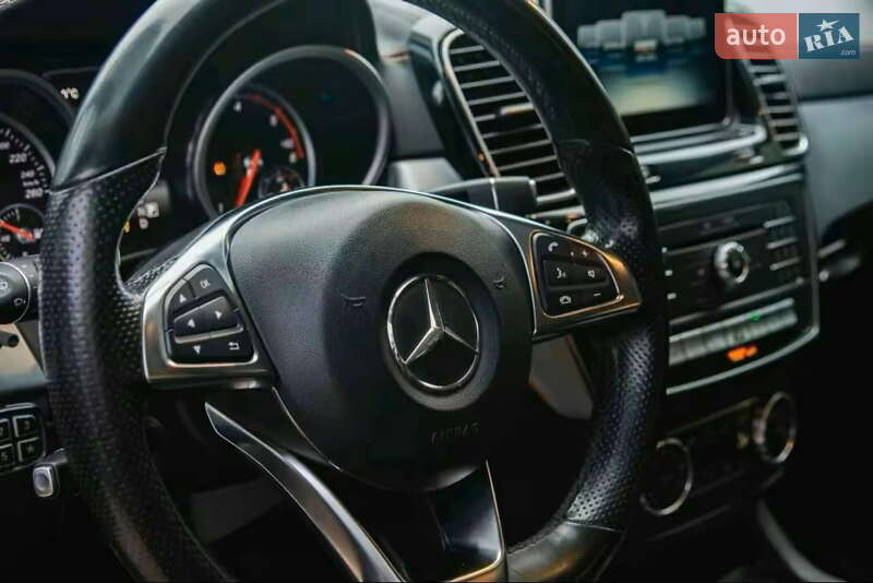 Внедорожник / Кроссовер Mercedes-Benz GLE-Class 2015 в Киеве