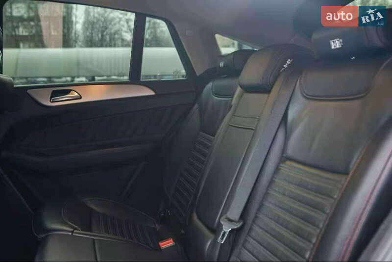 Внедорожник / Кроссовер Mercedes-Benz GLE-Class 2015 в Киеве