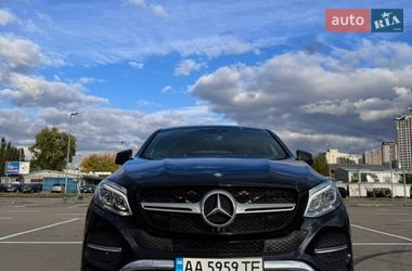Внедорожник / Кроссовер Mercedes-Benz GLE-Class 2015 в Киеве