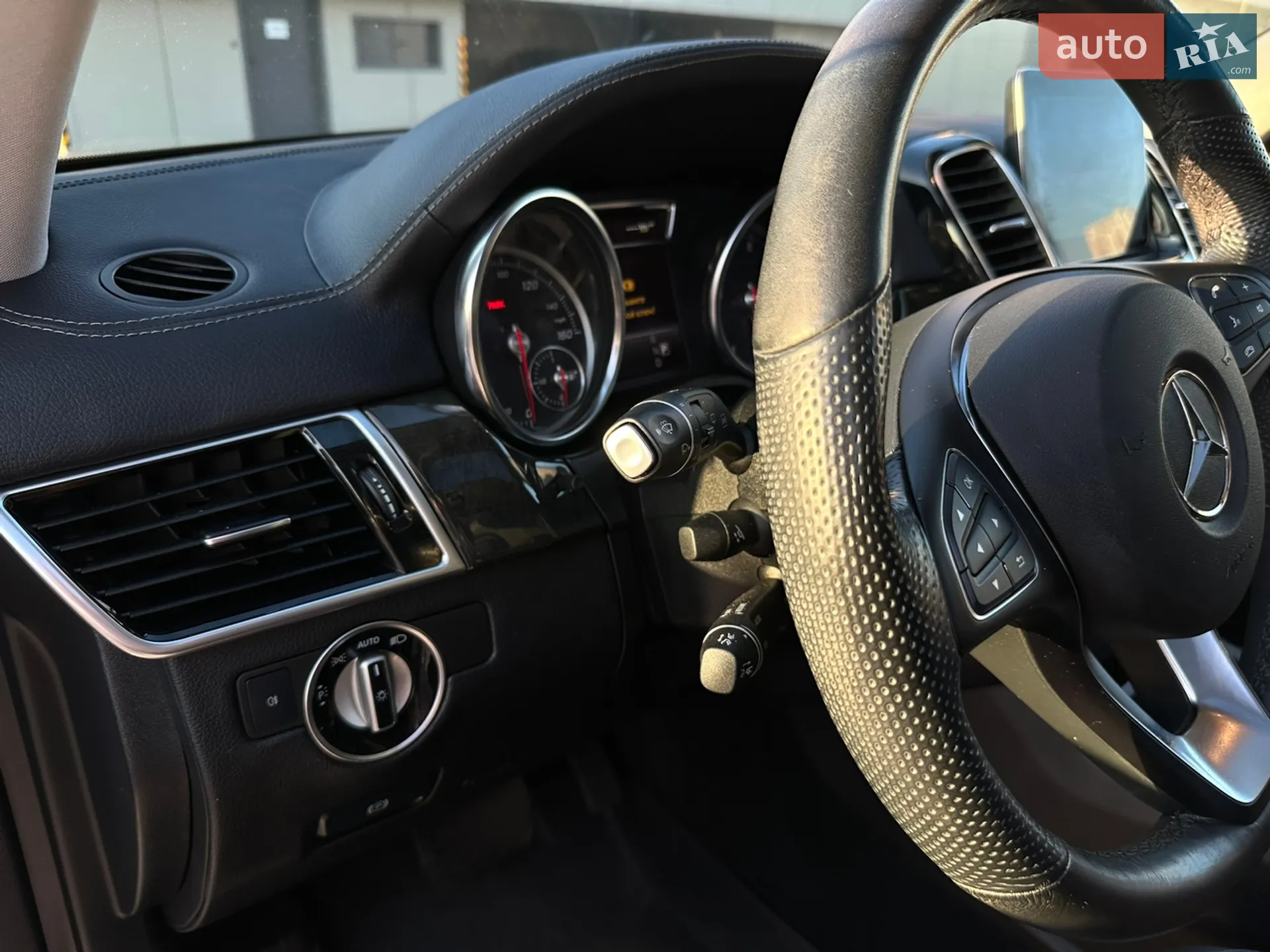 2018 Mercedes-Benz GLE - мініатюра 48