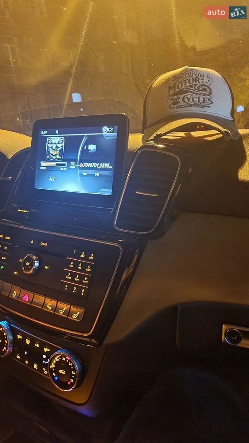 2016 Mercedes-Benz GLE - мініатюра 10