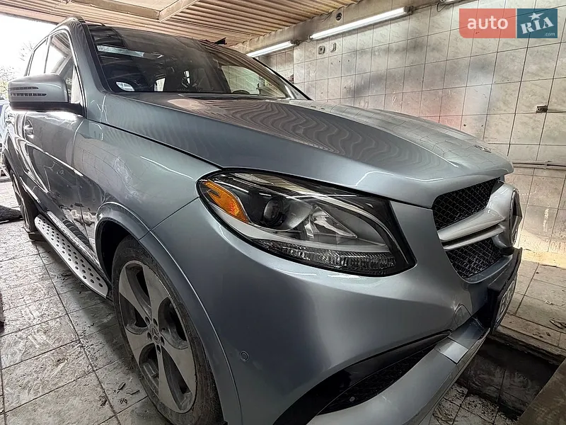 Mercedes-Benz GLE Class 2018 VIN 4JGDA5JB5JB125024 фото оголошення 3 з 43