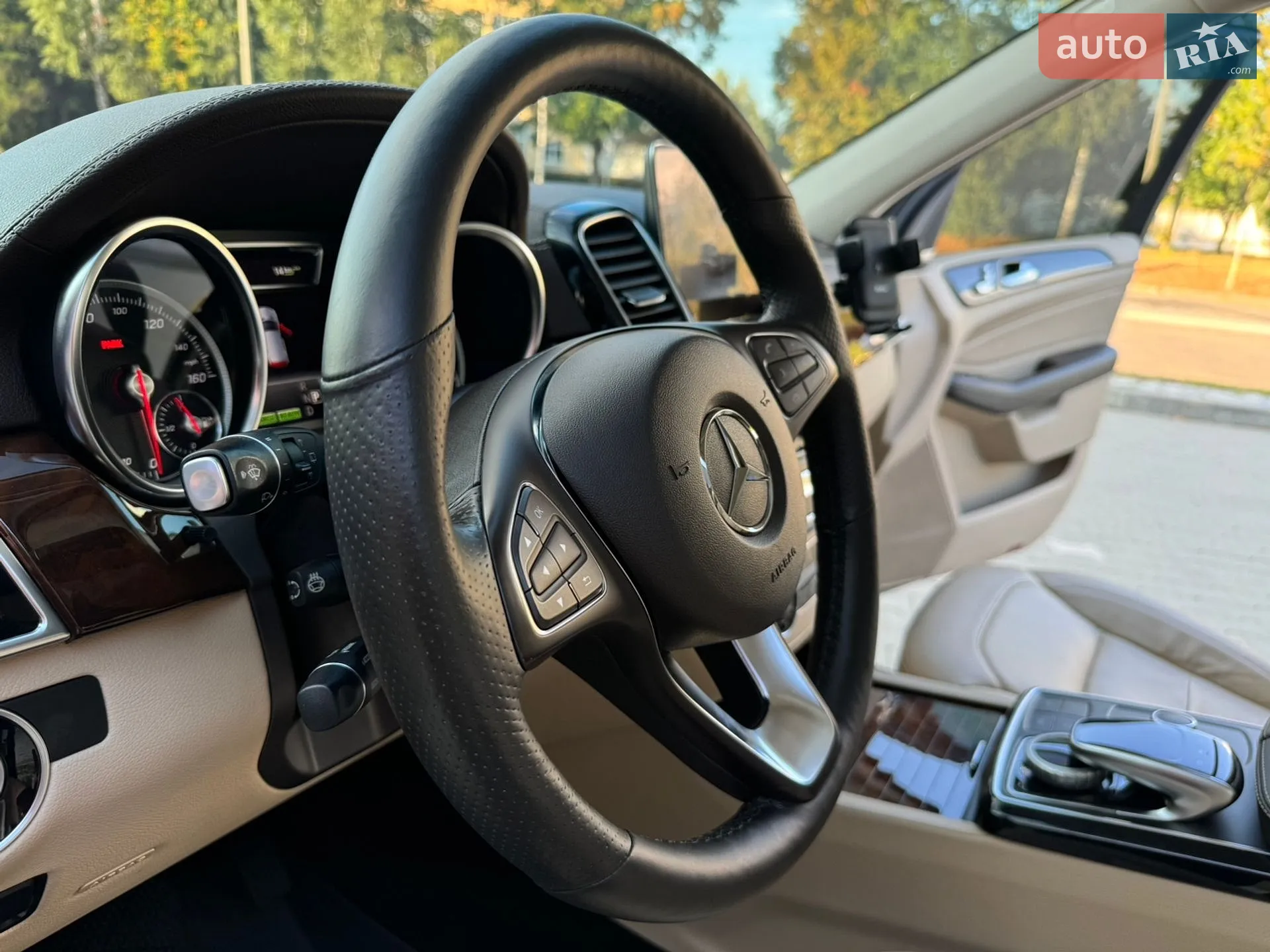 2018 Mercedes-Benz GLE - мініатюра 47