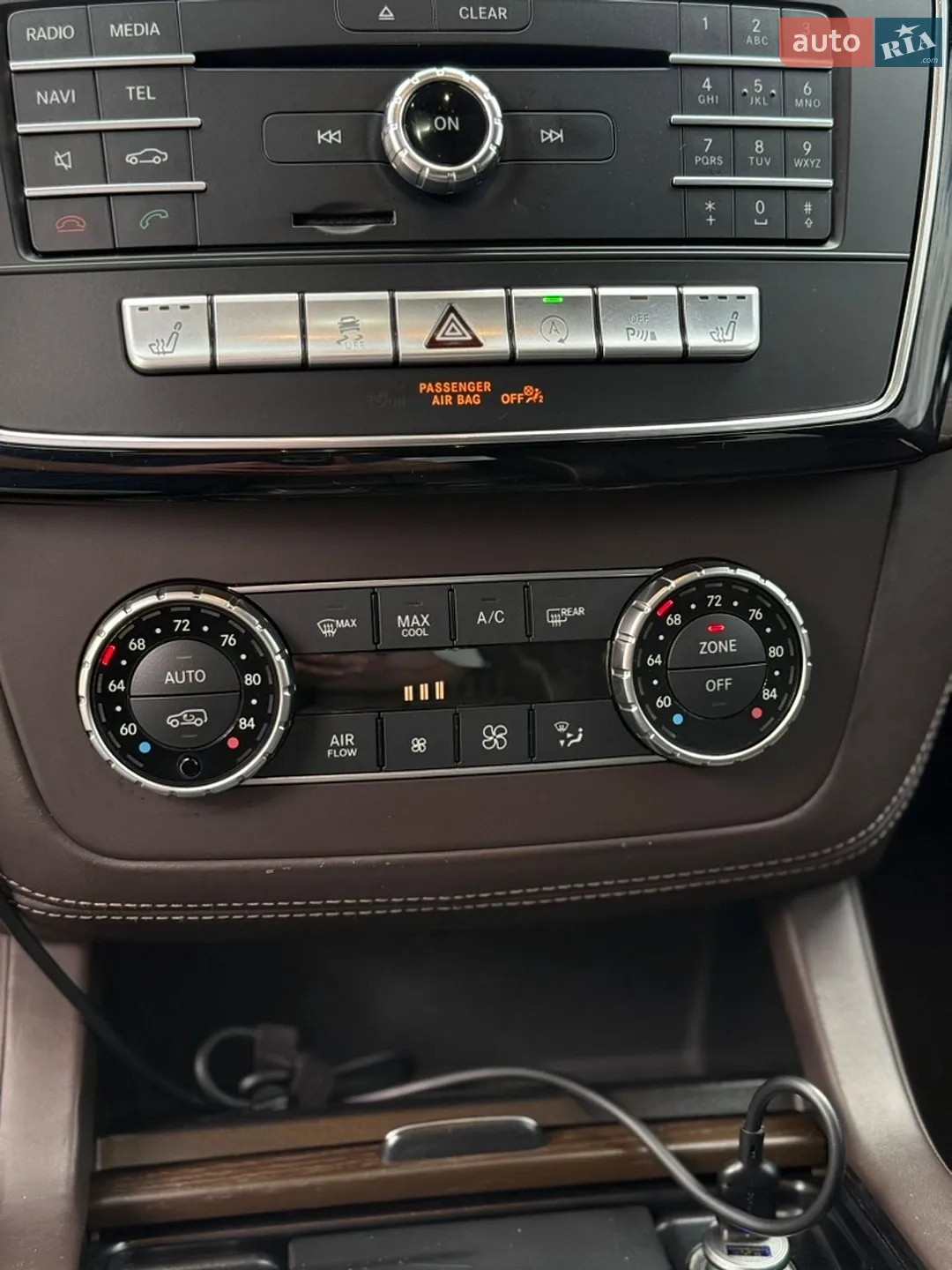 2017 Mercedes-Benz GLE - мініатюра 24