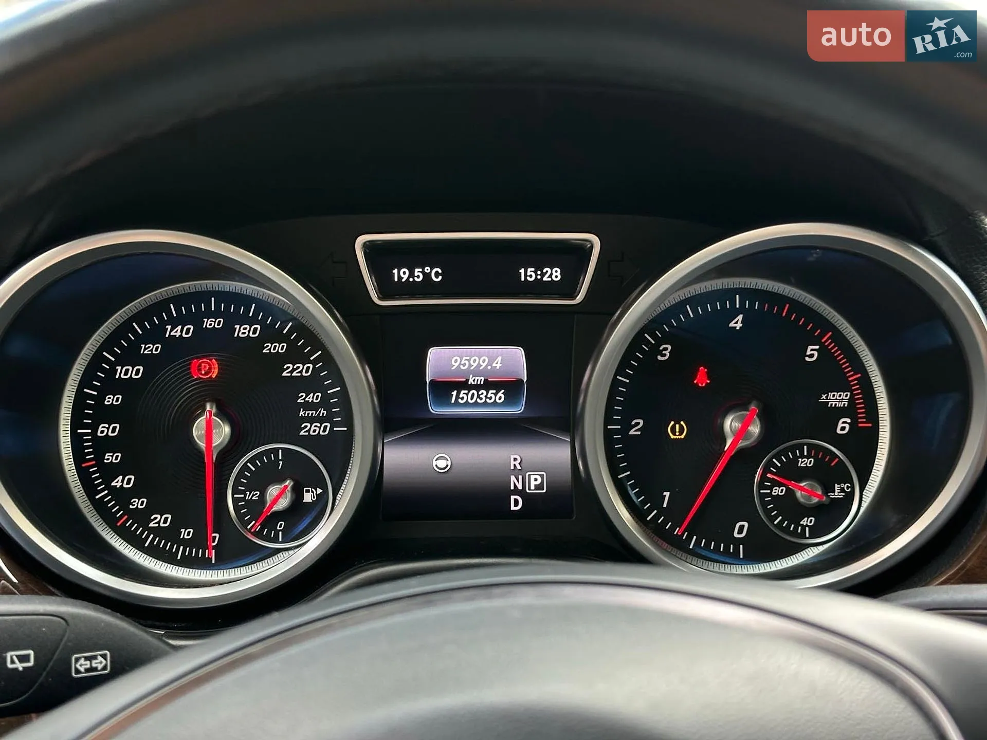 2016 Mercedes-Benz GLE - мініатюра 46